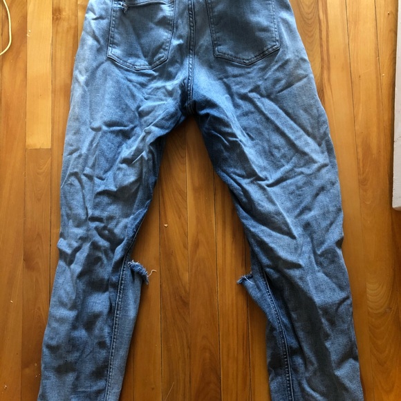 Distressed jeans - Picture 2 of 2